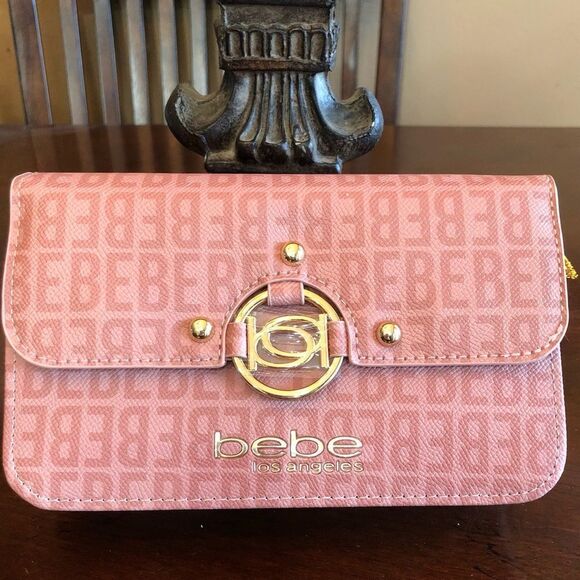BEBE - NWT - "Kira Logo" Crossbody/Clutch in "Dusty Rose"/Textured Faux Leather - Picture 4 of 16